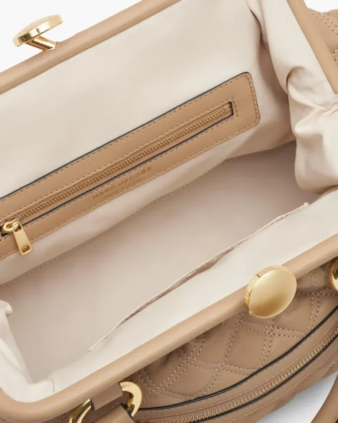 Re-Edition Quilted Leather Stam Bag Re-Edition Quilted Leather Stam Bag