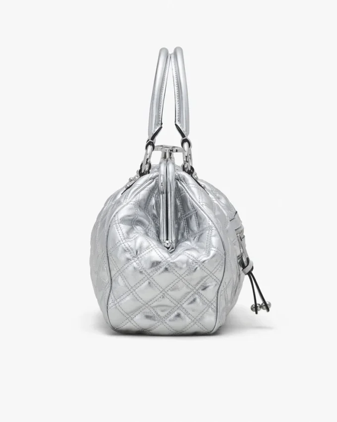 Re-Edition Quilted Metallic Leather Stam Bag Re-Edition Quilted Metallic Leather Stam Bag