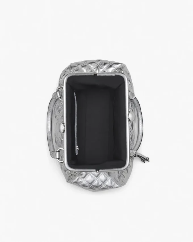 Re-Edition Quilted Metallic Leather Stam Bag Re-Edition Quilted Metallic Leather Stam Bag