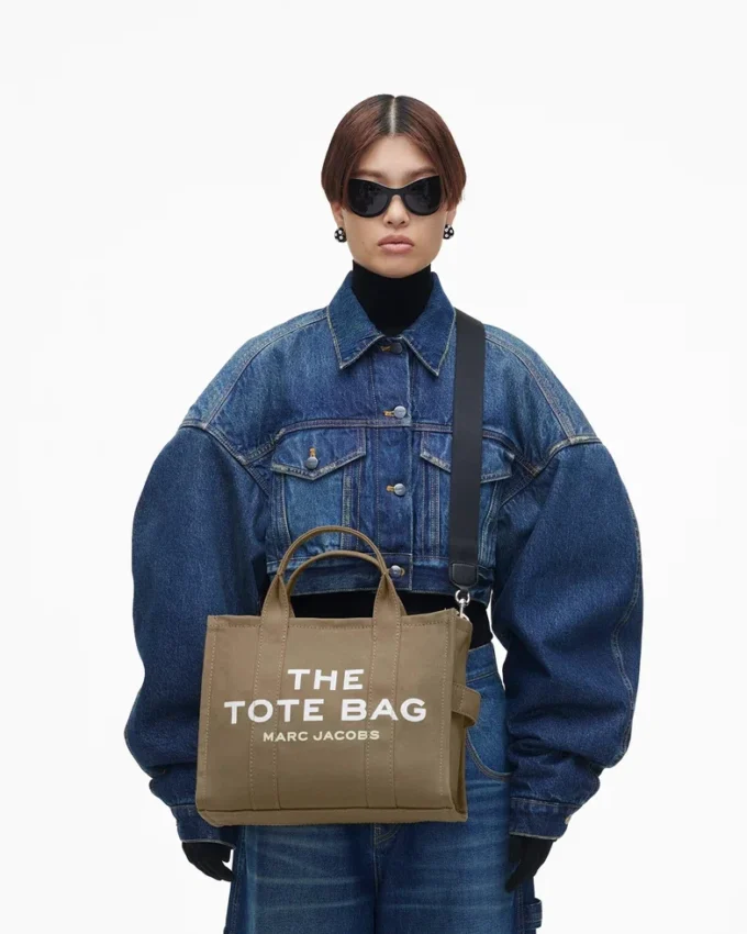 The Canvas Medium Tote Bag The Canvas Medium Tote Bag