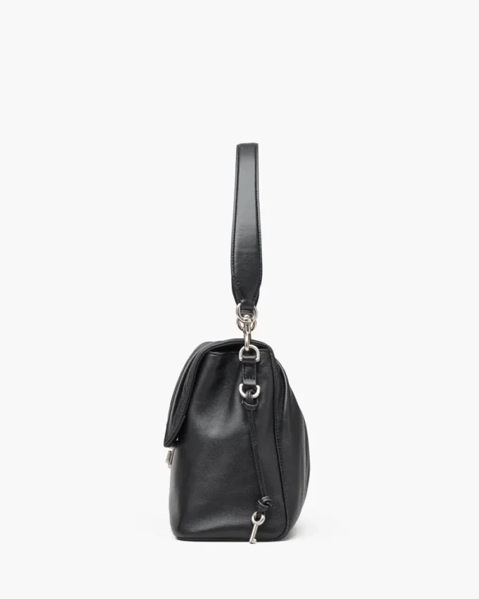 The Cristina Messenger The Cristina Messenger