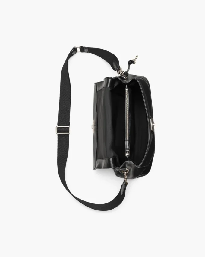 The Cristina Messenger The Cristina Messenger