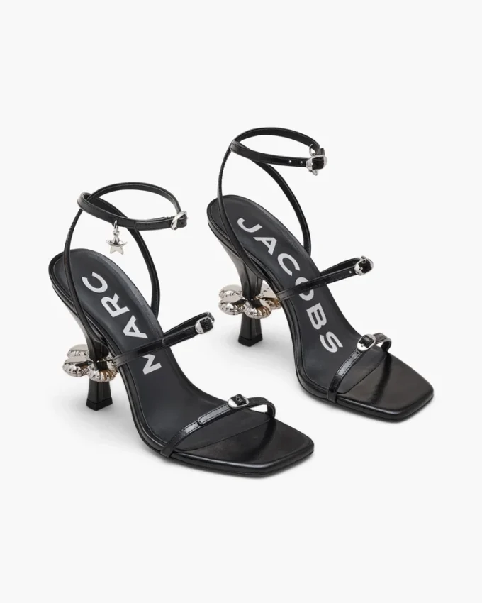The Daisy Heel